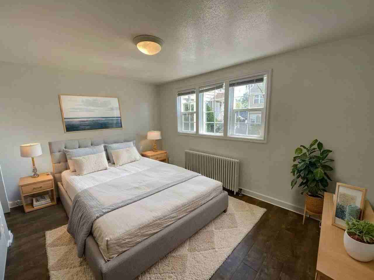 459 Ne Winchester St - Photo 5 of 20