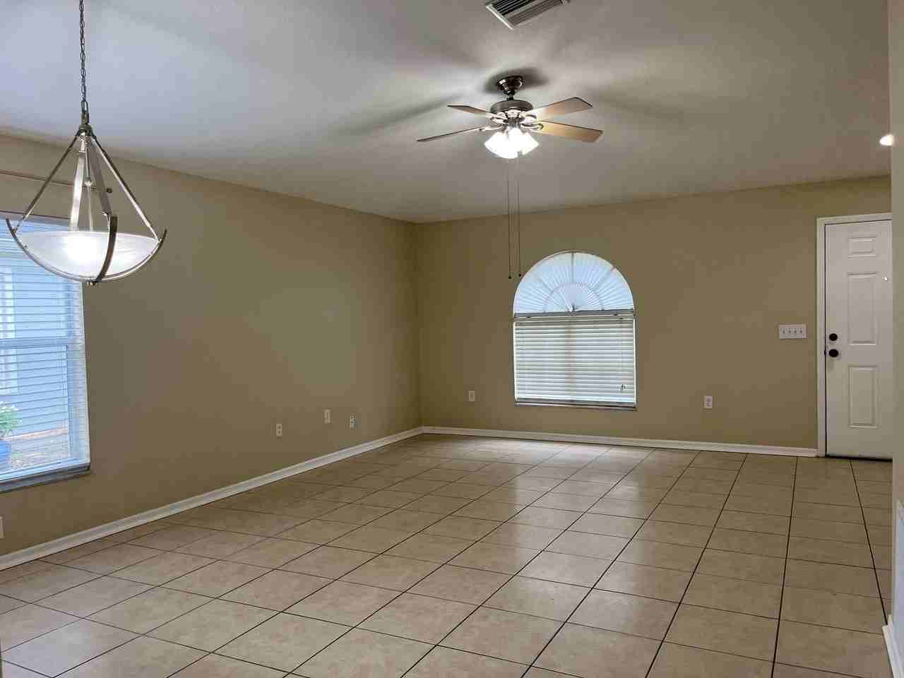 515 Sable Pointe Ave - Photo 5 of 23