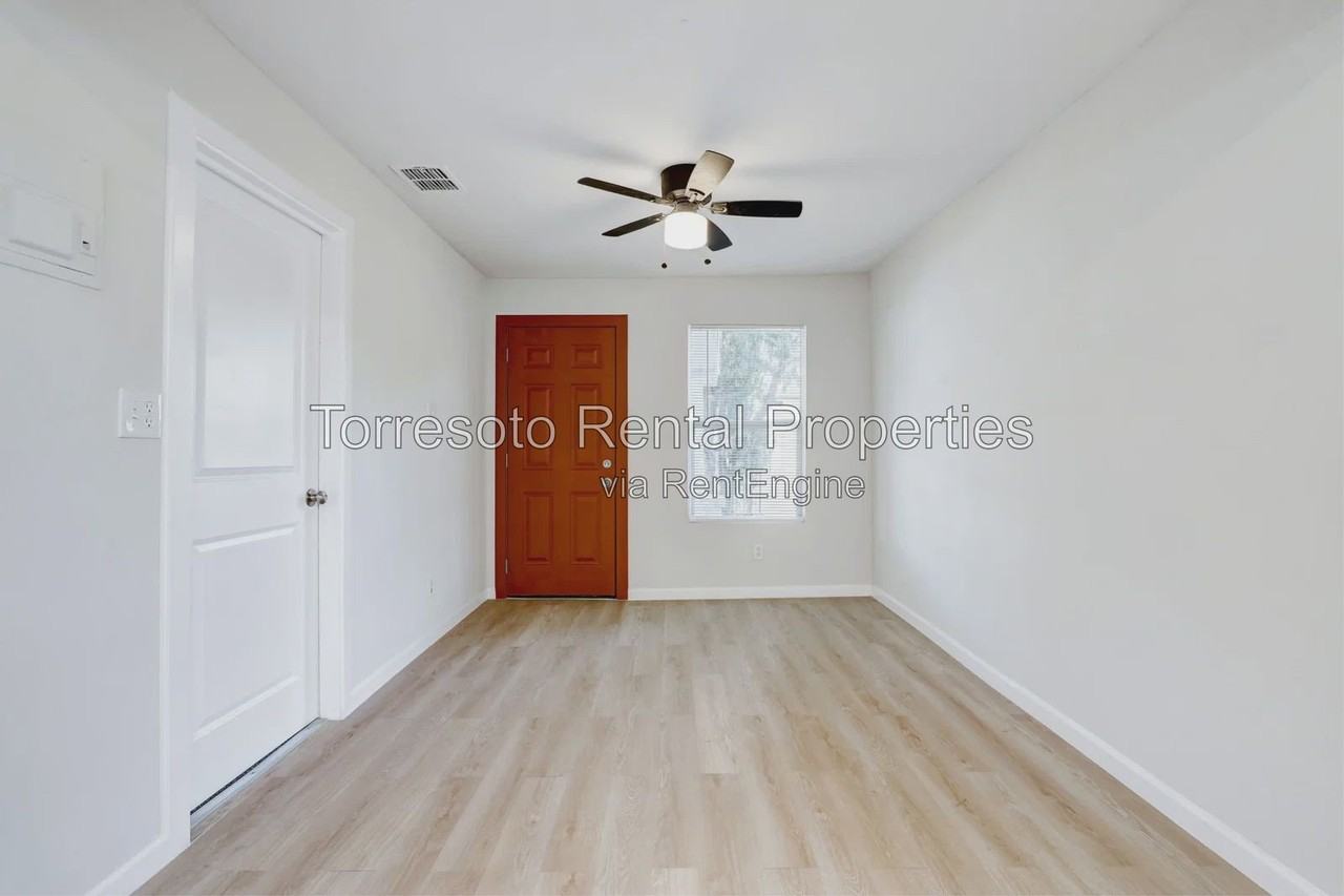 3122 W Cesar E Chavez Blvd #C - Photo 2 of 6