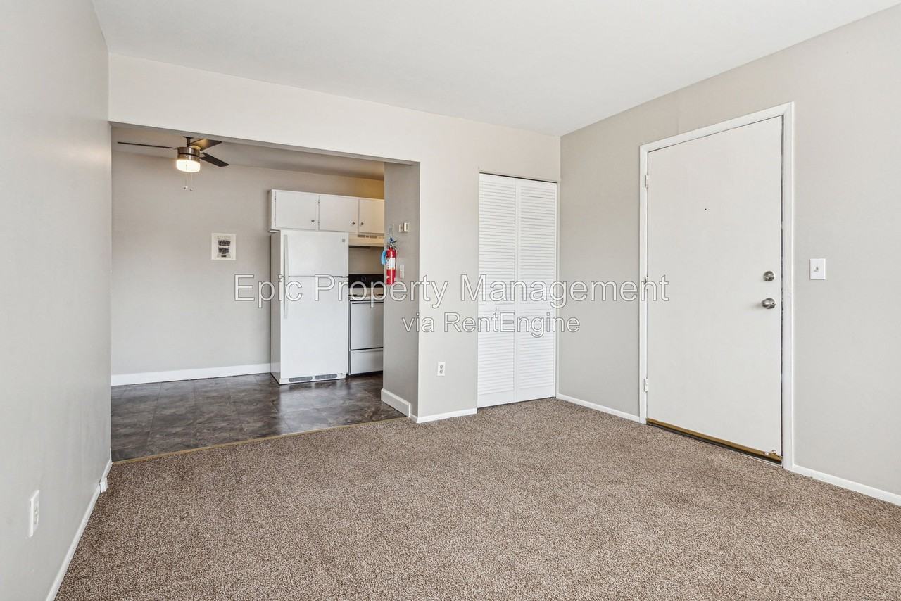 1437 Ford Ave #8 - Photo 6 of 10