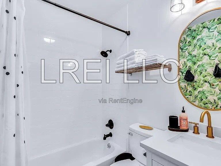 725 E Jacob St - Photo 7 of 11