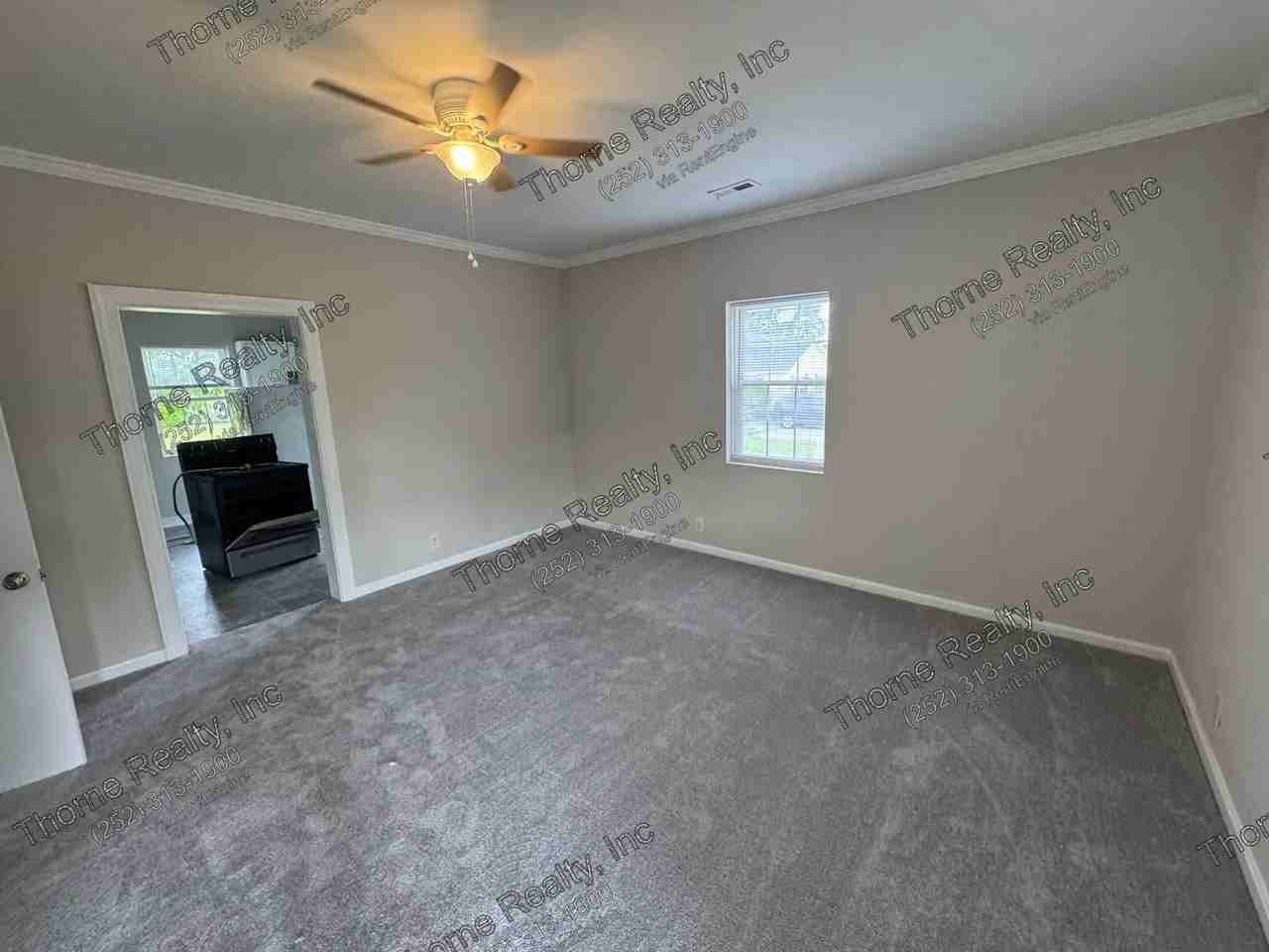 710 W Saint James St - Photo 2 of 16
