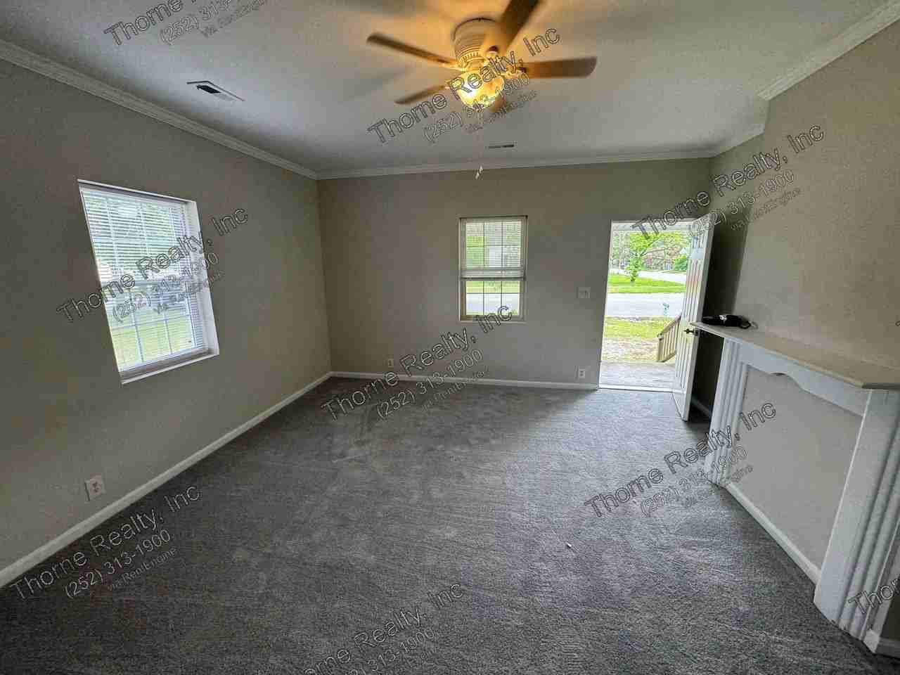710 W Saint James St - Photo 6 of 16