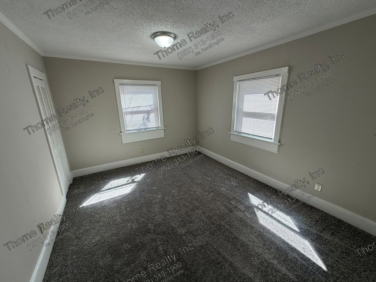 310 Virginia Ave - Photo 3 of 13