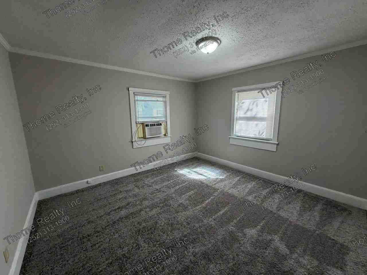 310 Virginia Ave - Photo 7 of 13