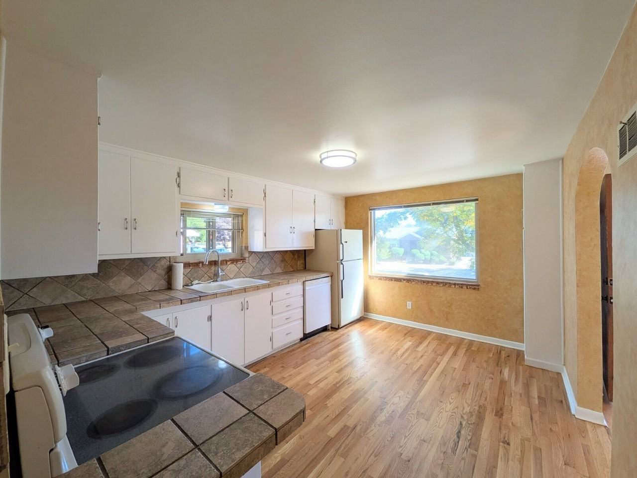 2735 Xavier St - Photo 4 of 19
