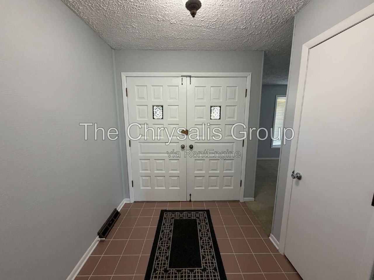 906 Bratton Ave - Photo 2 of 24