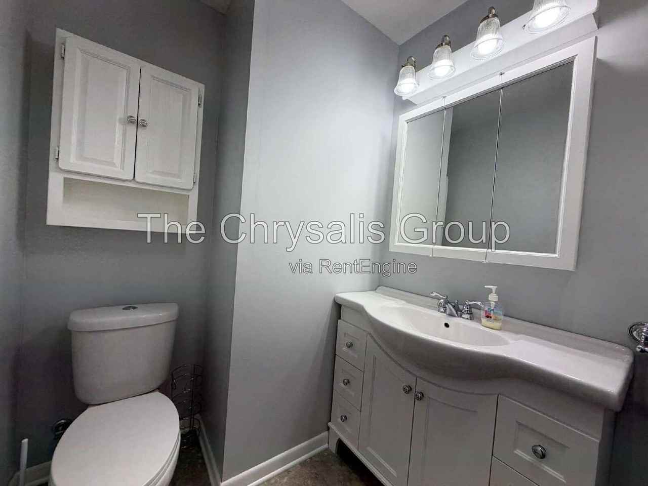 906 Bratton Ave - Photo 3 of 24