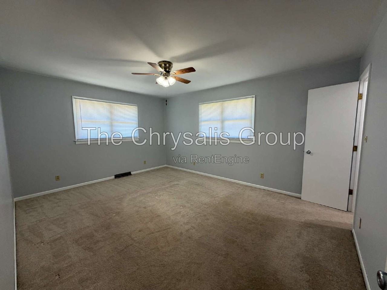 906 Bratton Ave - Photo 5 of 24