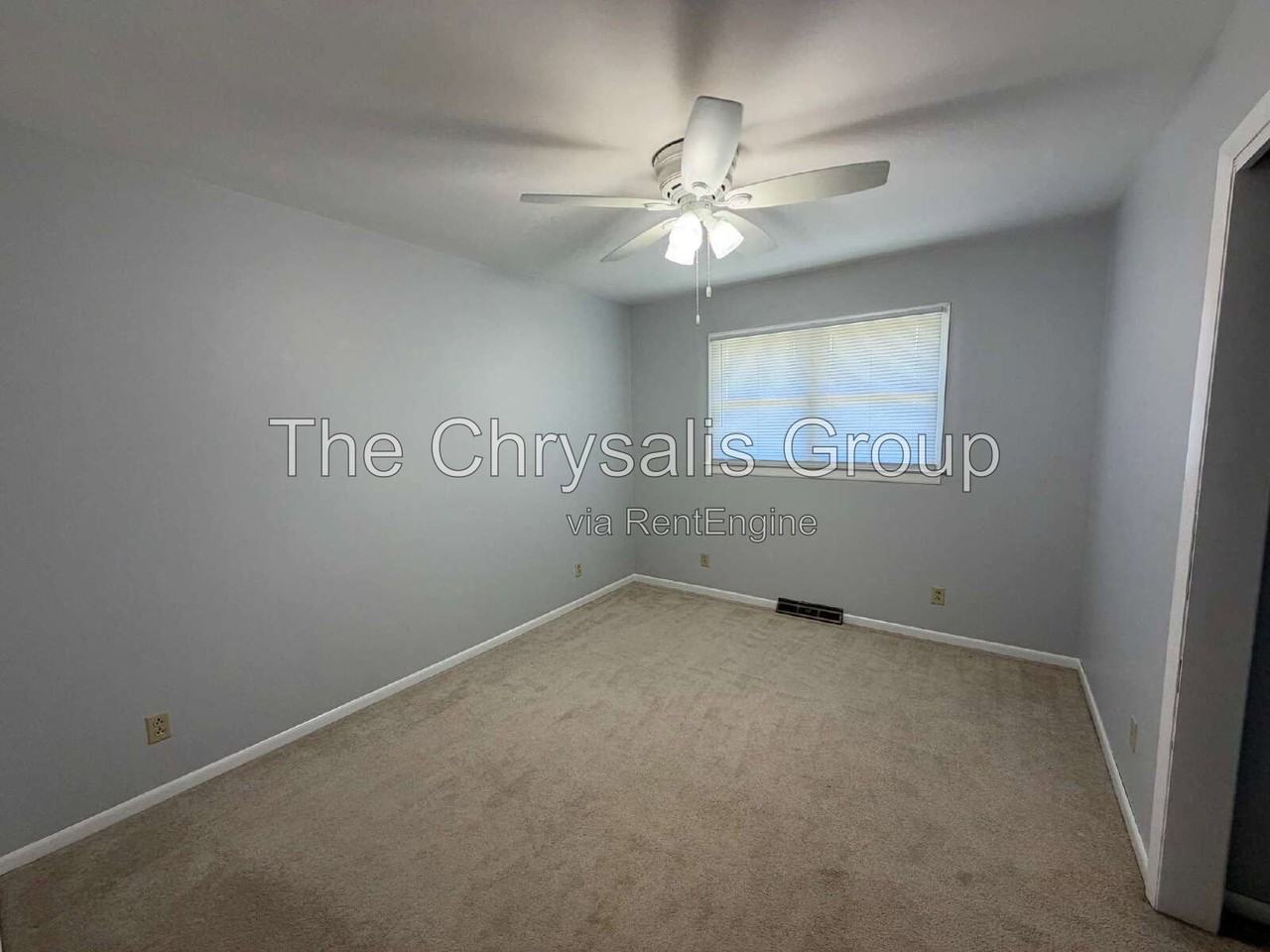906 Bratton Ave - Photo 7 of 24