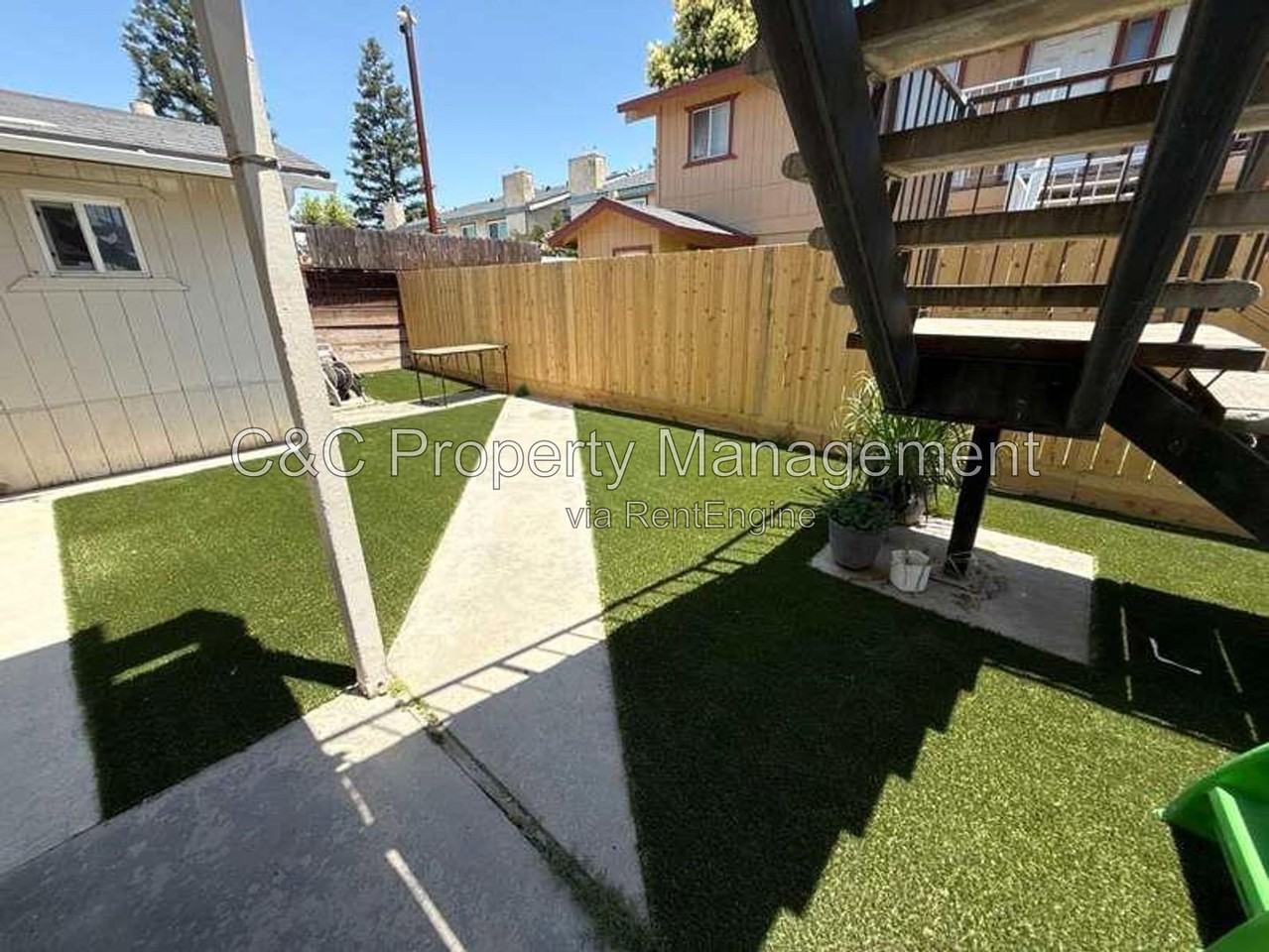 5023 E Lane Ave #201 - Photo 2 of 6