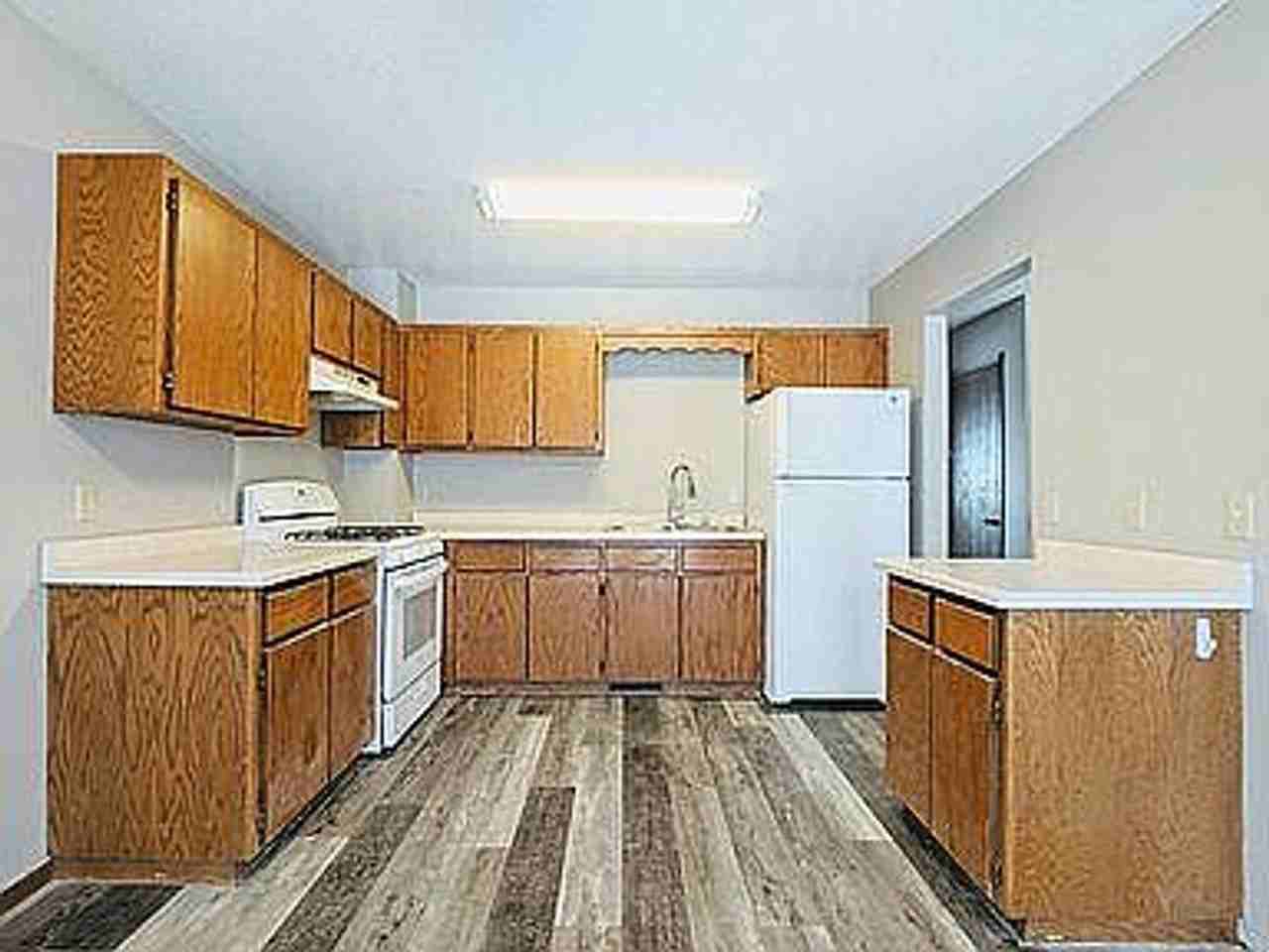 230 Leighton Dr #2 - Photo 3 of 15