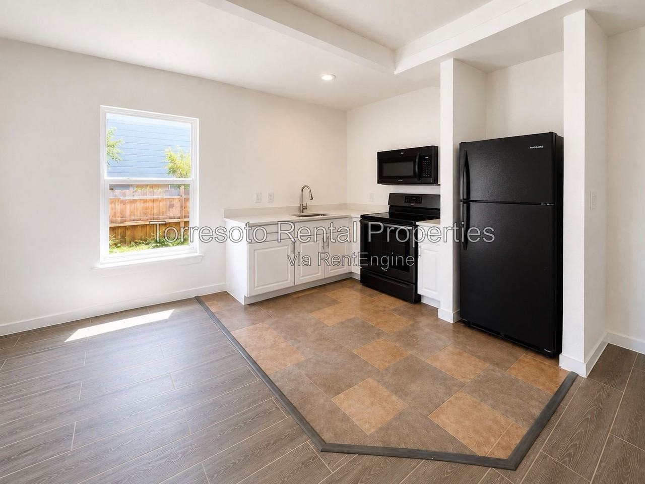 2130 Virginia Blvd #A - Photo 3 of 6