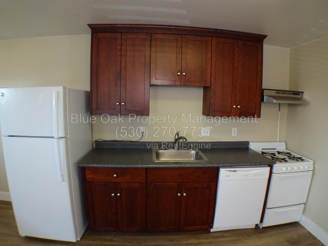 1775 Roth St #B - Photo 5 of 6