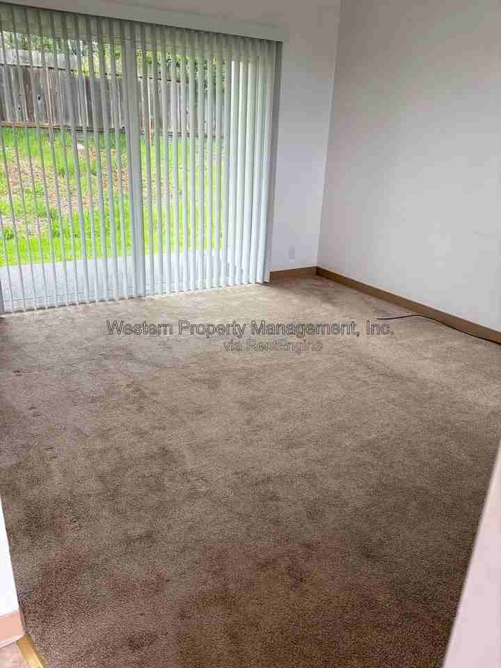 600 Park Ave #5B - Photo 2 of 7