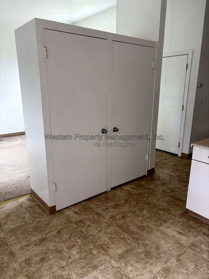 600 Park Ave #5B - Photo 3 of 7