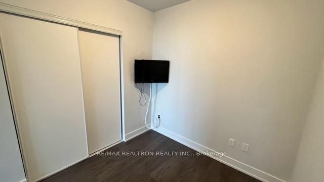 2550 Simcoe Street North - Photo 6 of 10