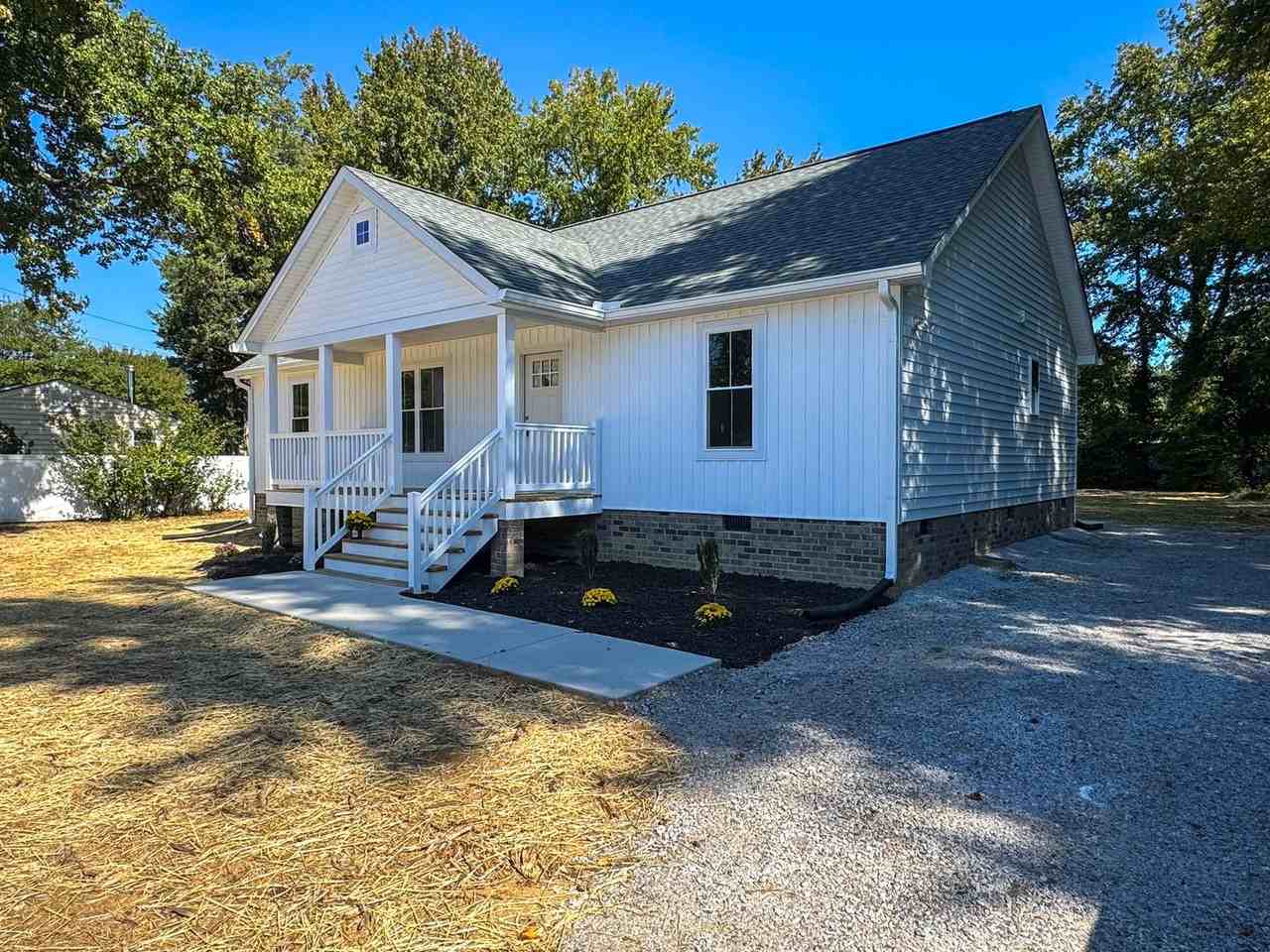 3921 Jefferson Park Rd - Photo 2 of 30