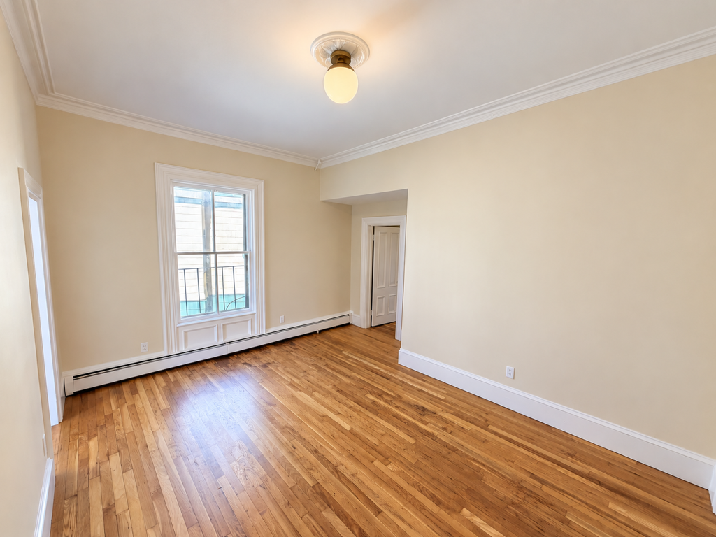 25 Parade St #3 - Photo 2 of 13