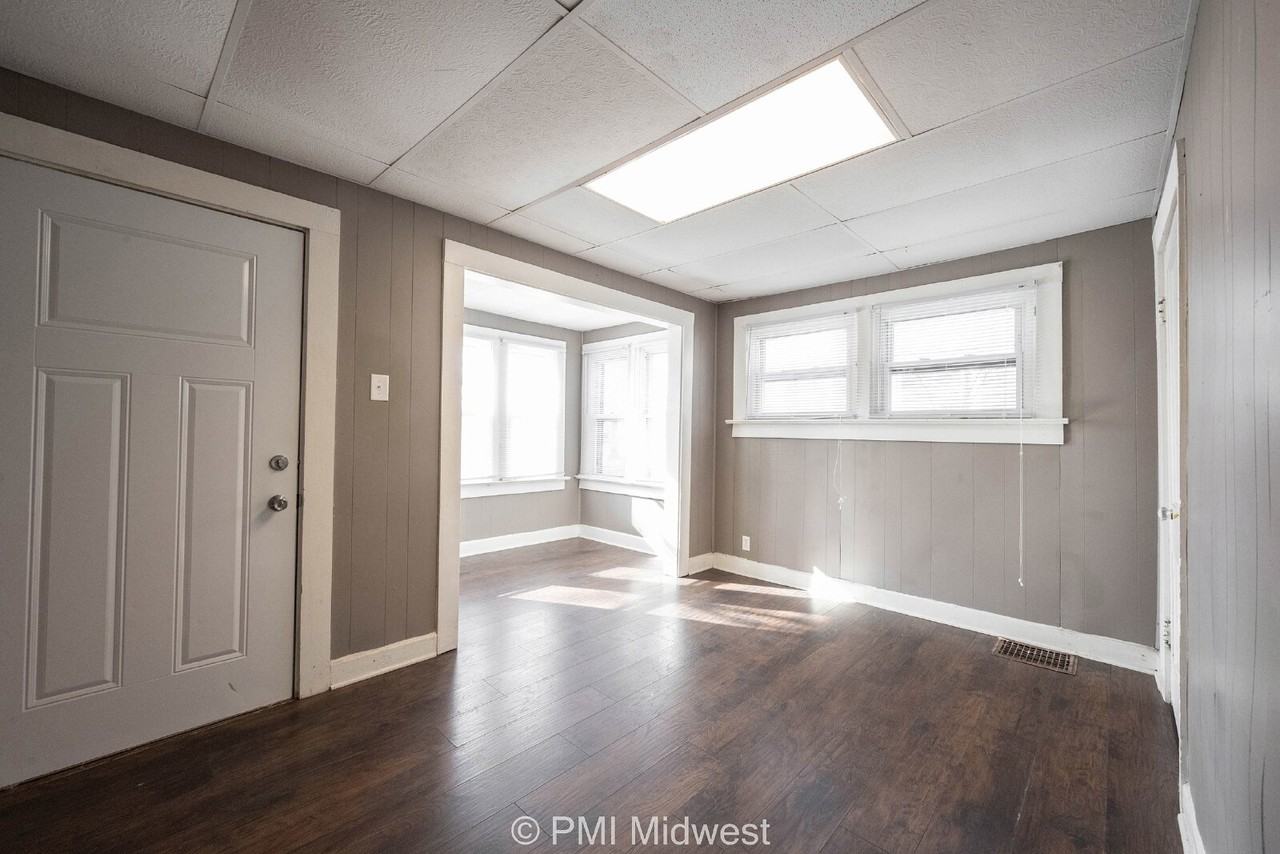 1346 Burdsal Pkwy - Photo 3 of 25