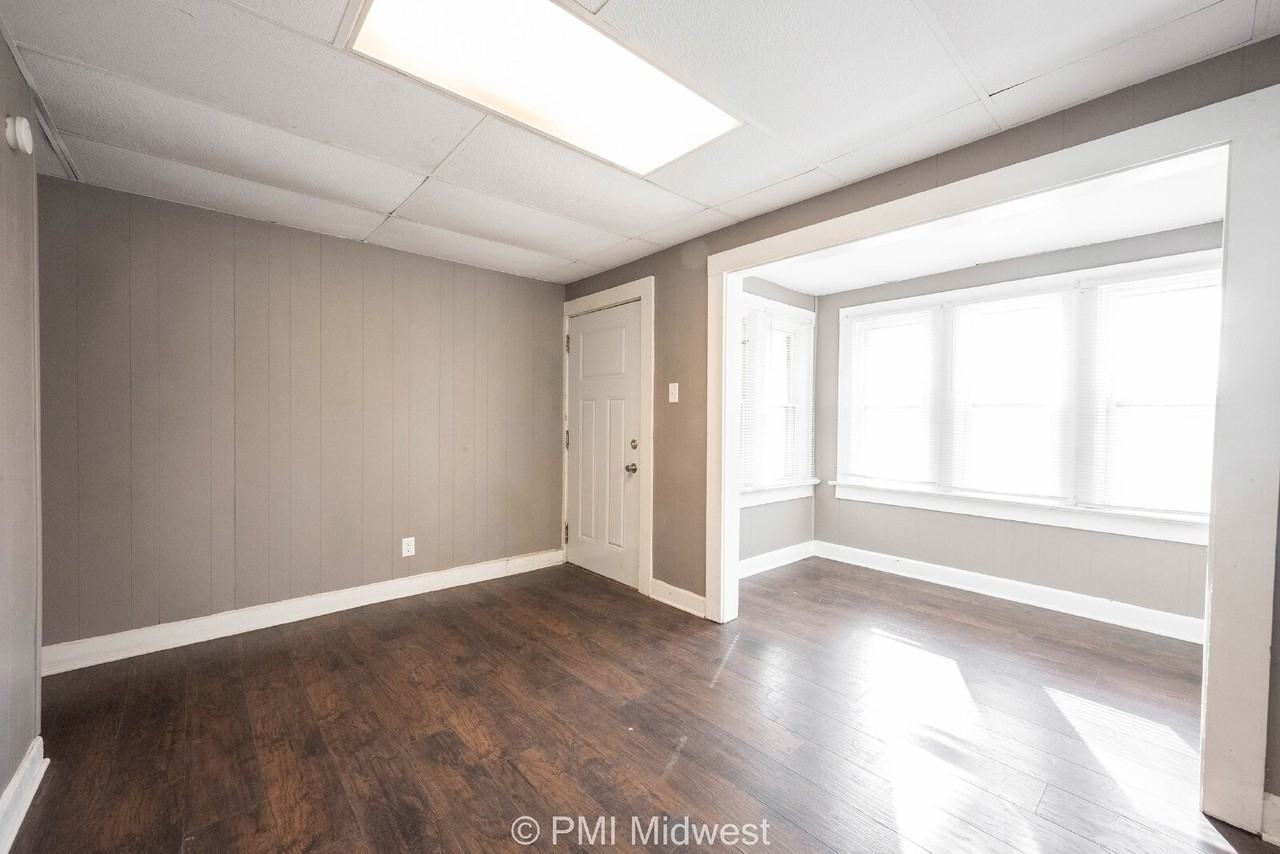 1346 Burdsal Pkwy - Photo 4 of 25