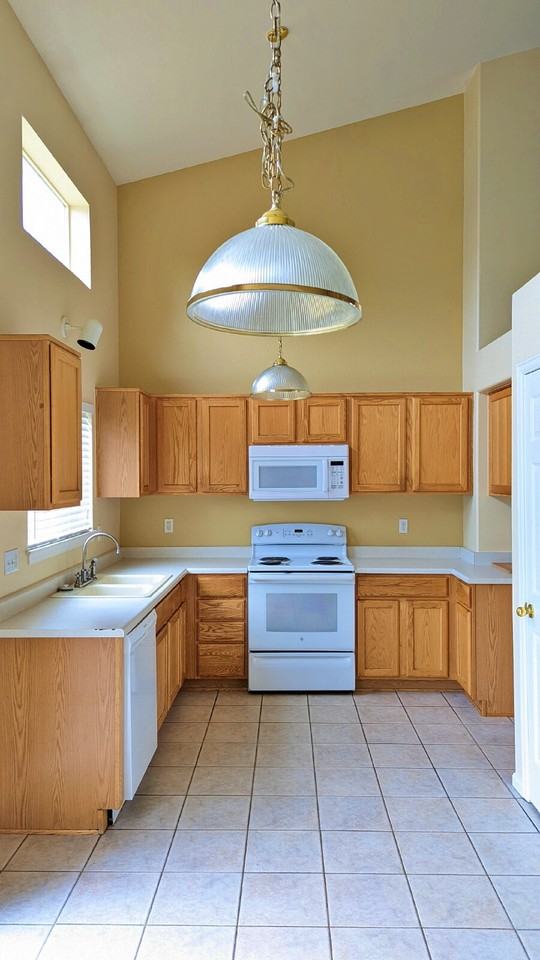 22271 E Navarro Pl - Photo 6 of 25