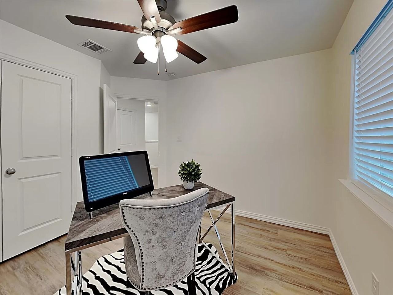 604 Briarwood Dr - Photo 6 of 10
