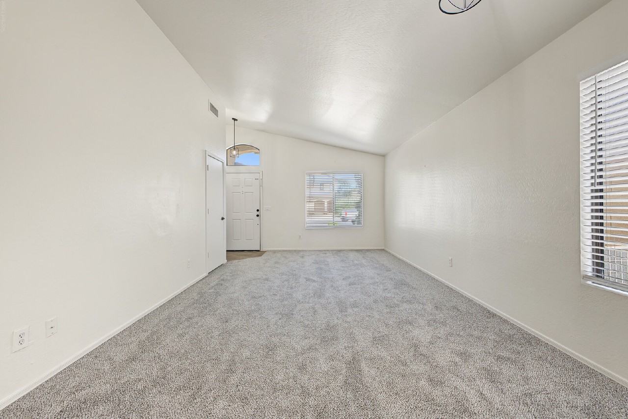 10215 E Kiva Ave - Photo 7 of 37