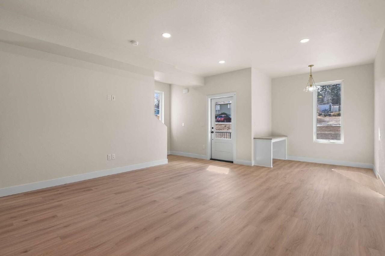 7 Noyer Ct - Photo 7 of 28