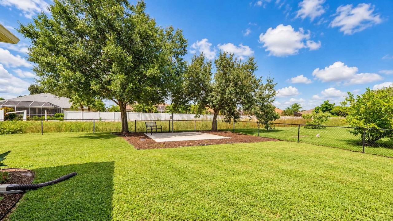 2441 Pan American Blvd - Photo 3 of 35