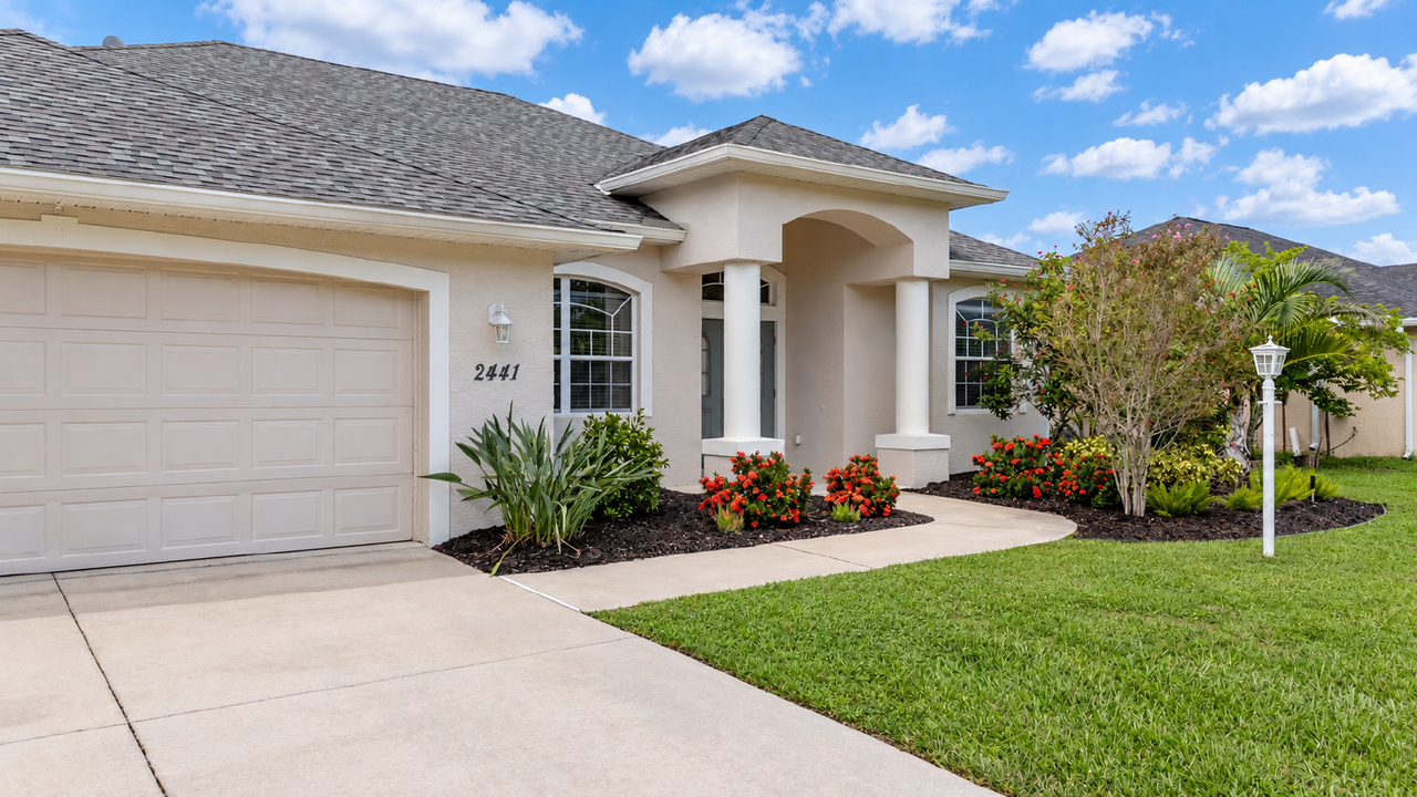 2441 Pan American Blvd - Photo 4 of 35