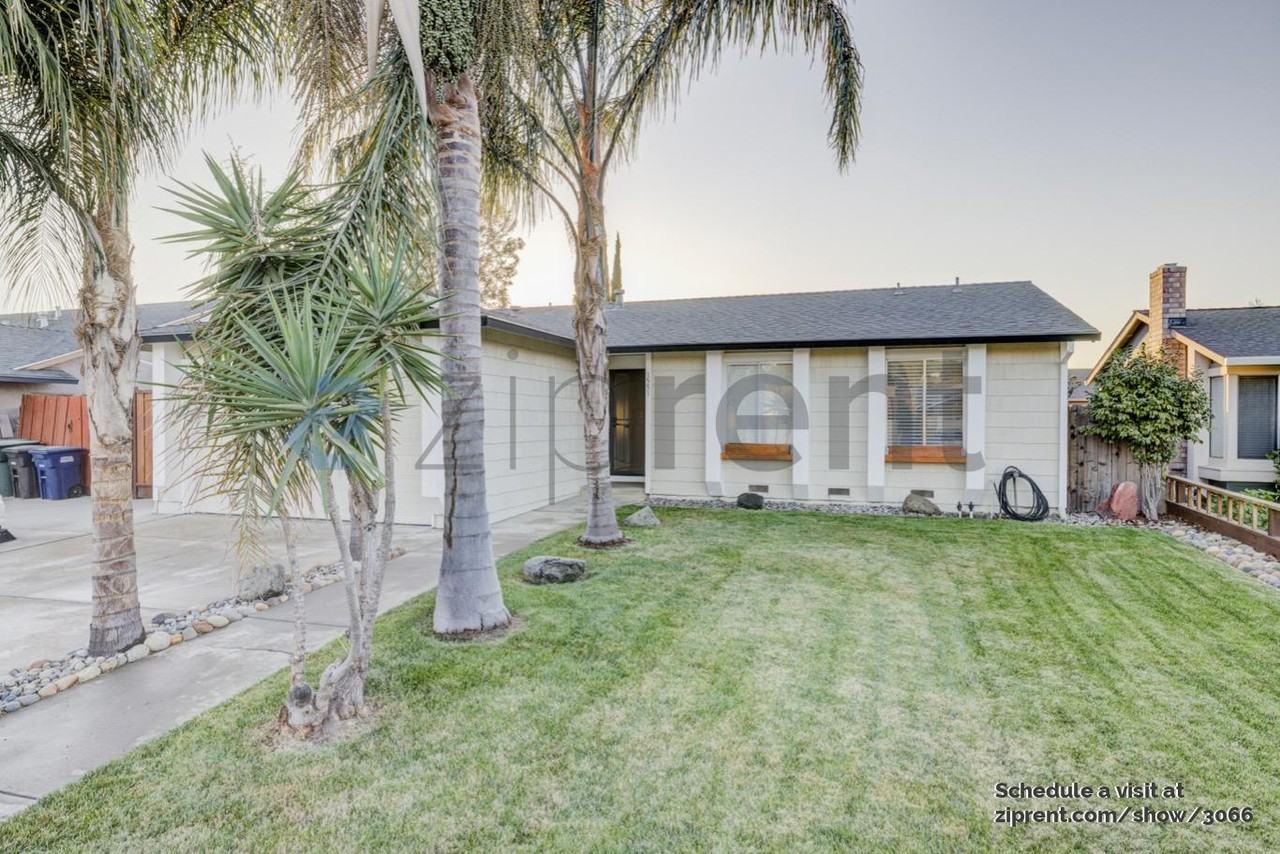 1551 Gamay Cir - Photo 2 of 16