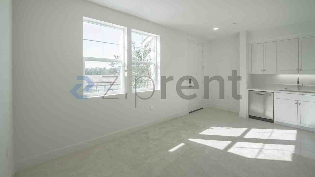 1564 Country Manor Dr - Photo 5 of 16