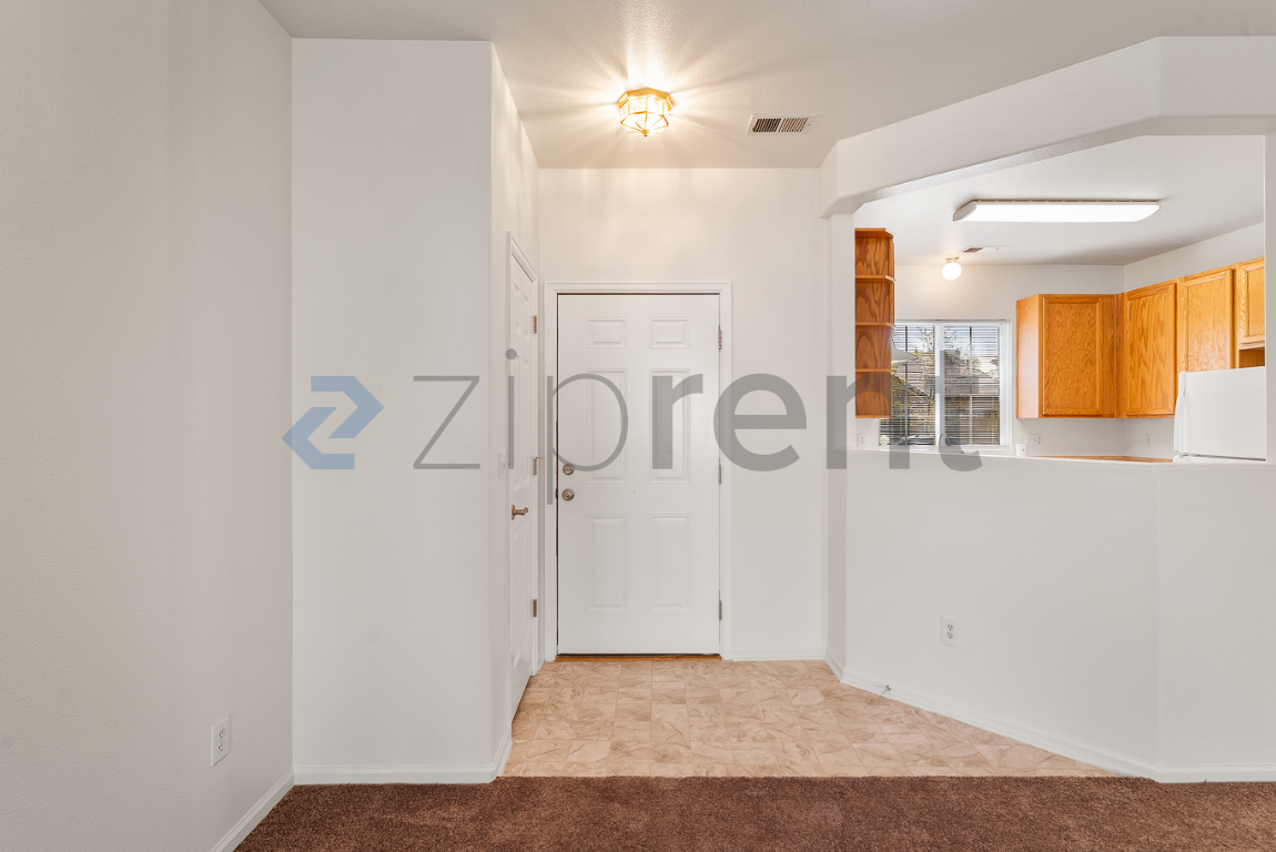 14825 E 118th Ave - Photo 5 of 29