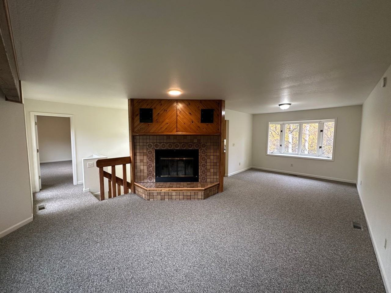 4401 Riverton Ave - Photo 2 of 21