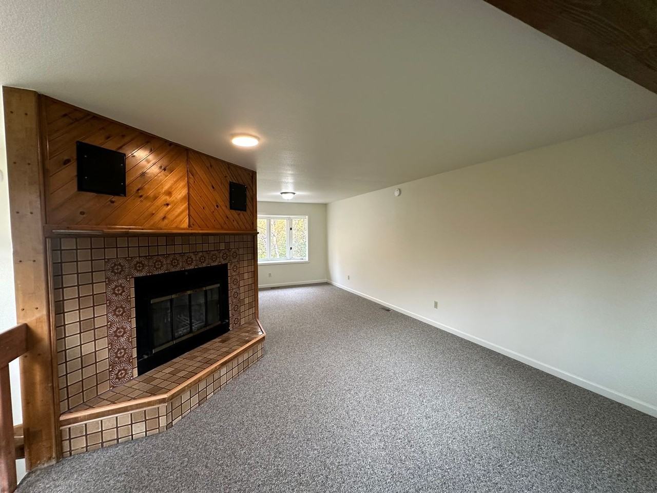 4401 Riverton Ave - Photo 3 of 21