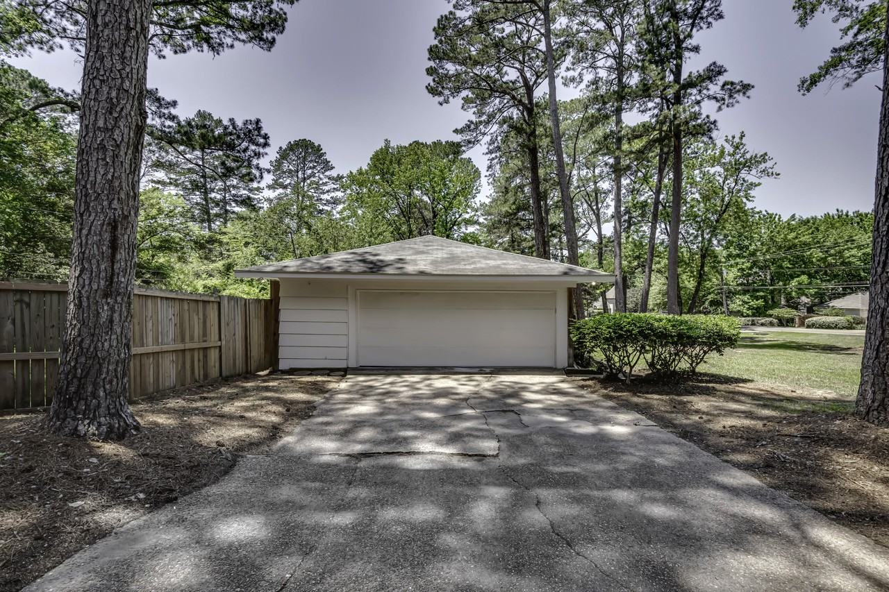 2051 Meadowbrook Rd - Photo 5 of 50