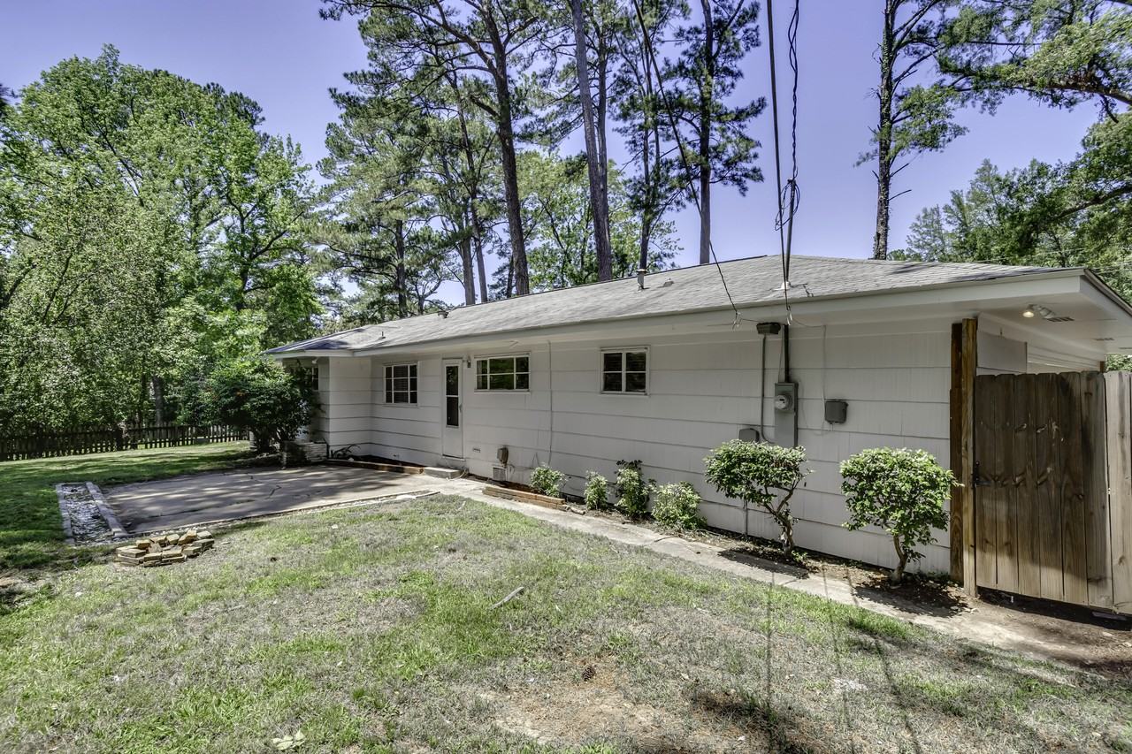 2051 Meadowbrook Rd - Photo 6 of 50