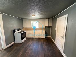 featured image of 508 W 5th St