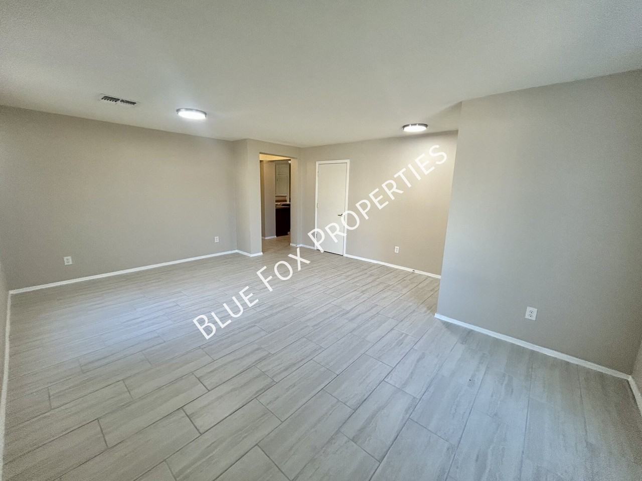 5864 E Tercel Dr - Photo 4 of 31