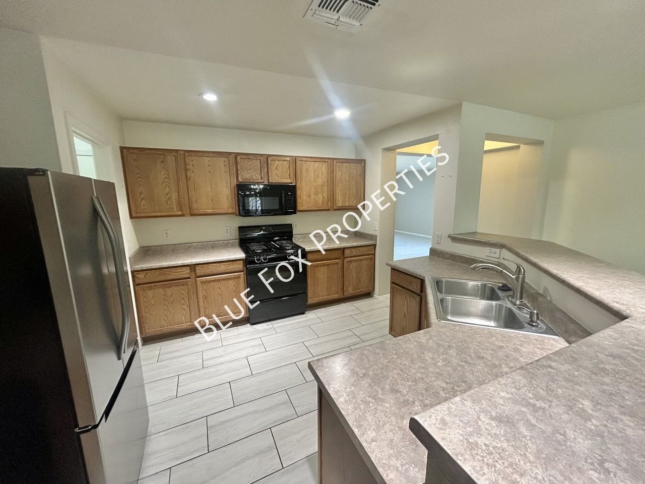 5864 E Tercel Dr - Photo 6 of 31