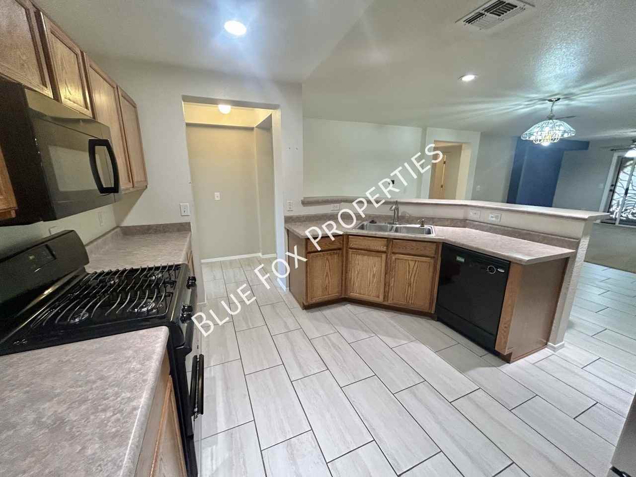 5864 E Tercel Dr - Photo 7 of 31
