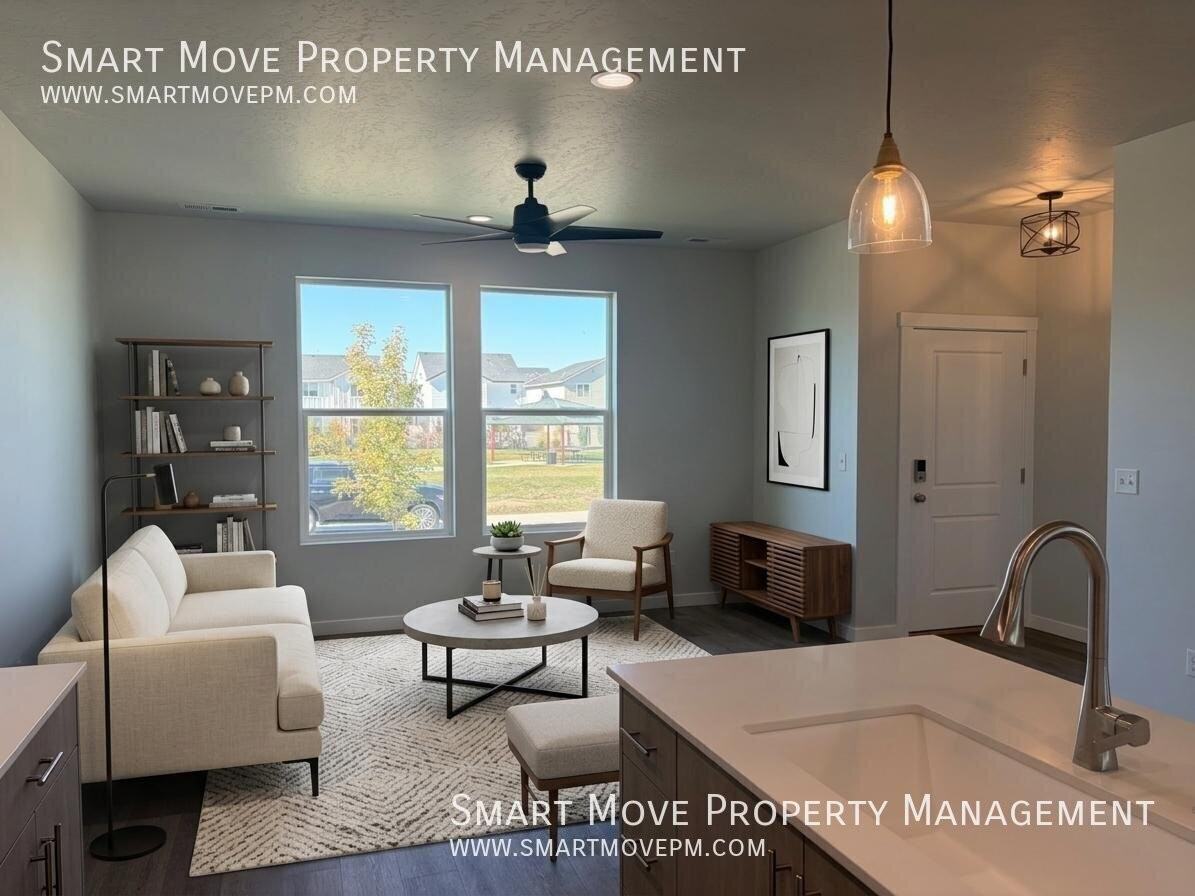 4340 N Camp Creek Ave - Photo 2 of 33