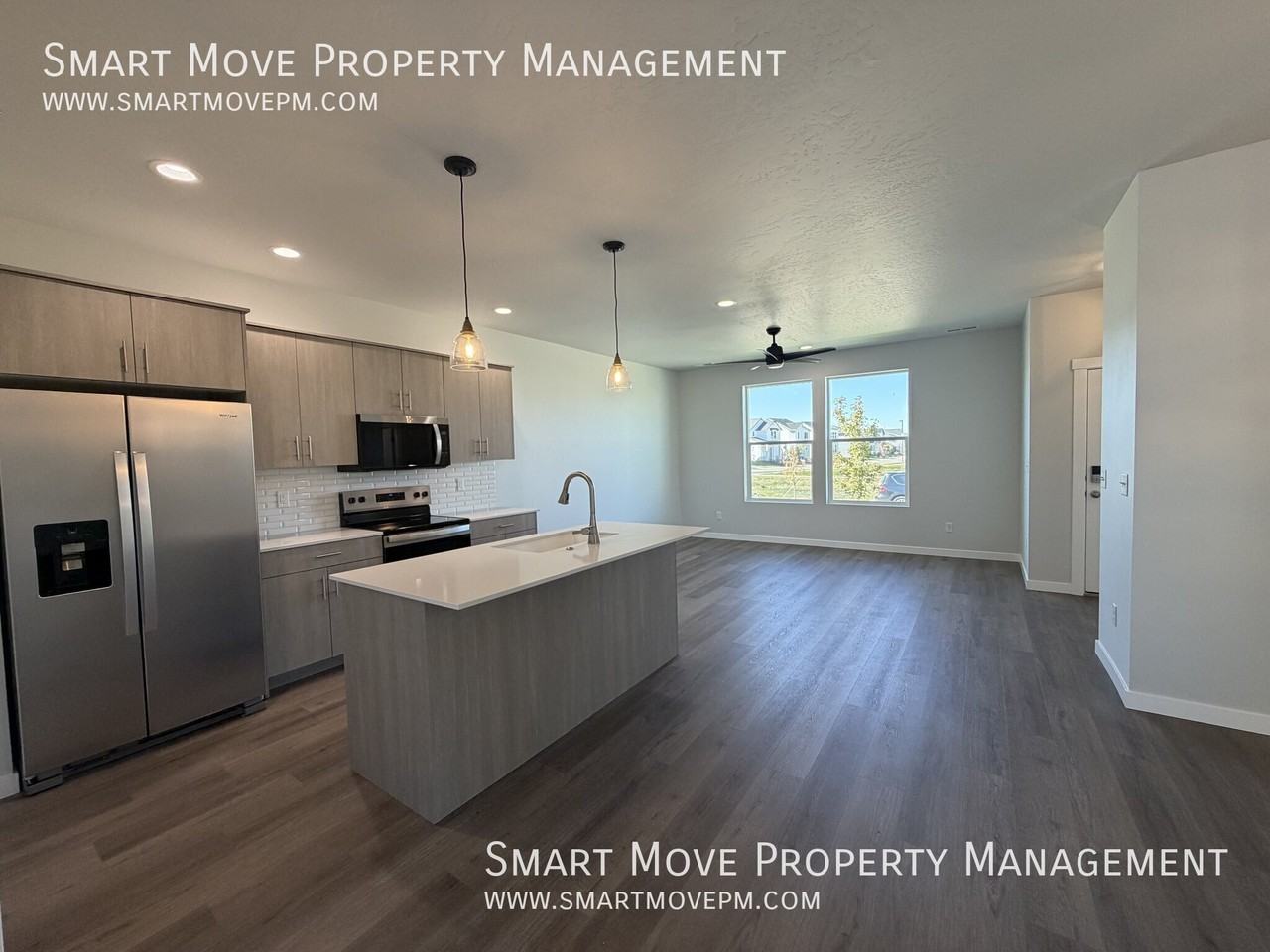 4340 N Camp Creek Ave - Photo 5 of 33