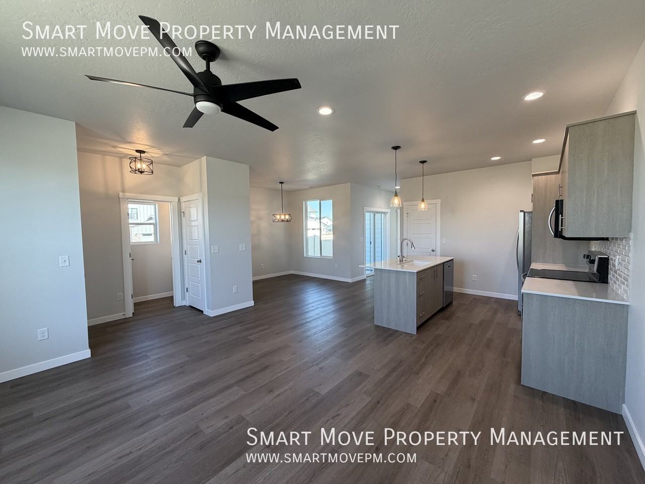 4340 N Camp Creek Ave - Photo 6 of 33