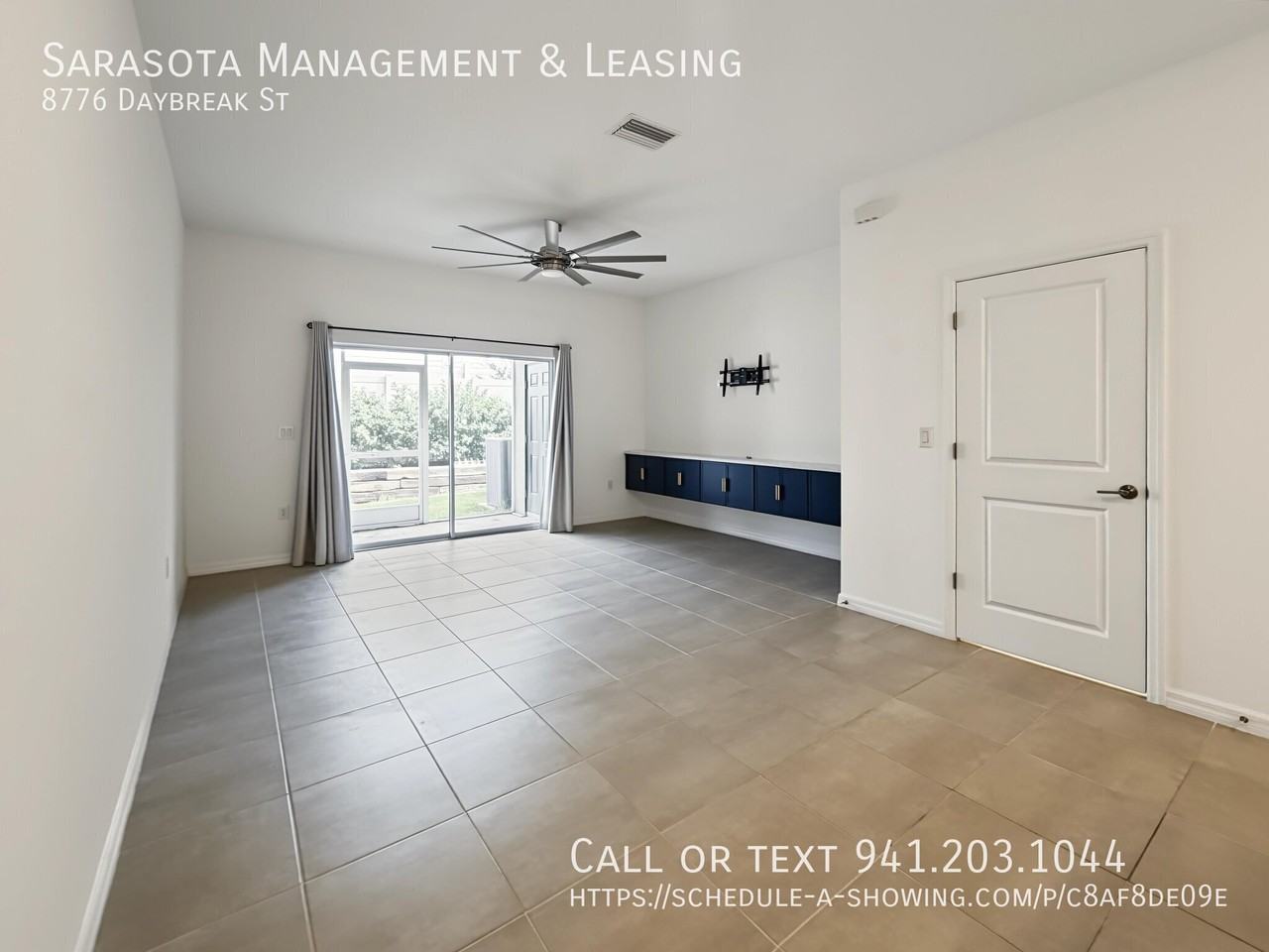 8776 Daybreak St - Photo 4 of 24