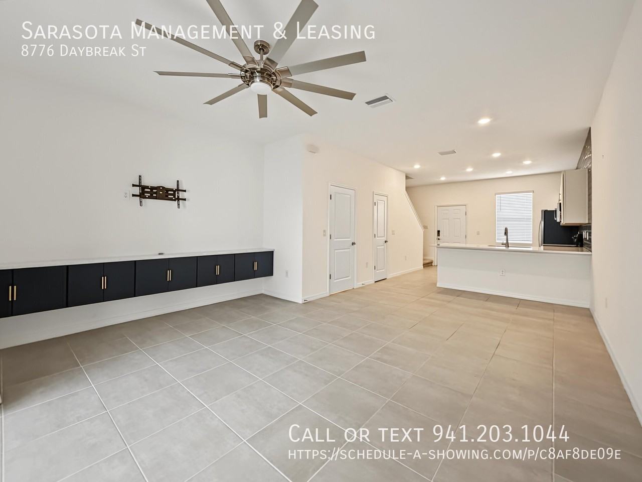 8776 Daybreak St - Photo 6 of 24