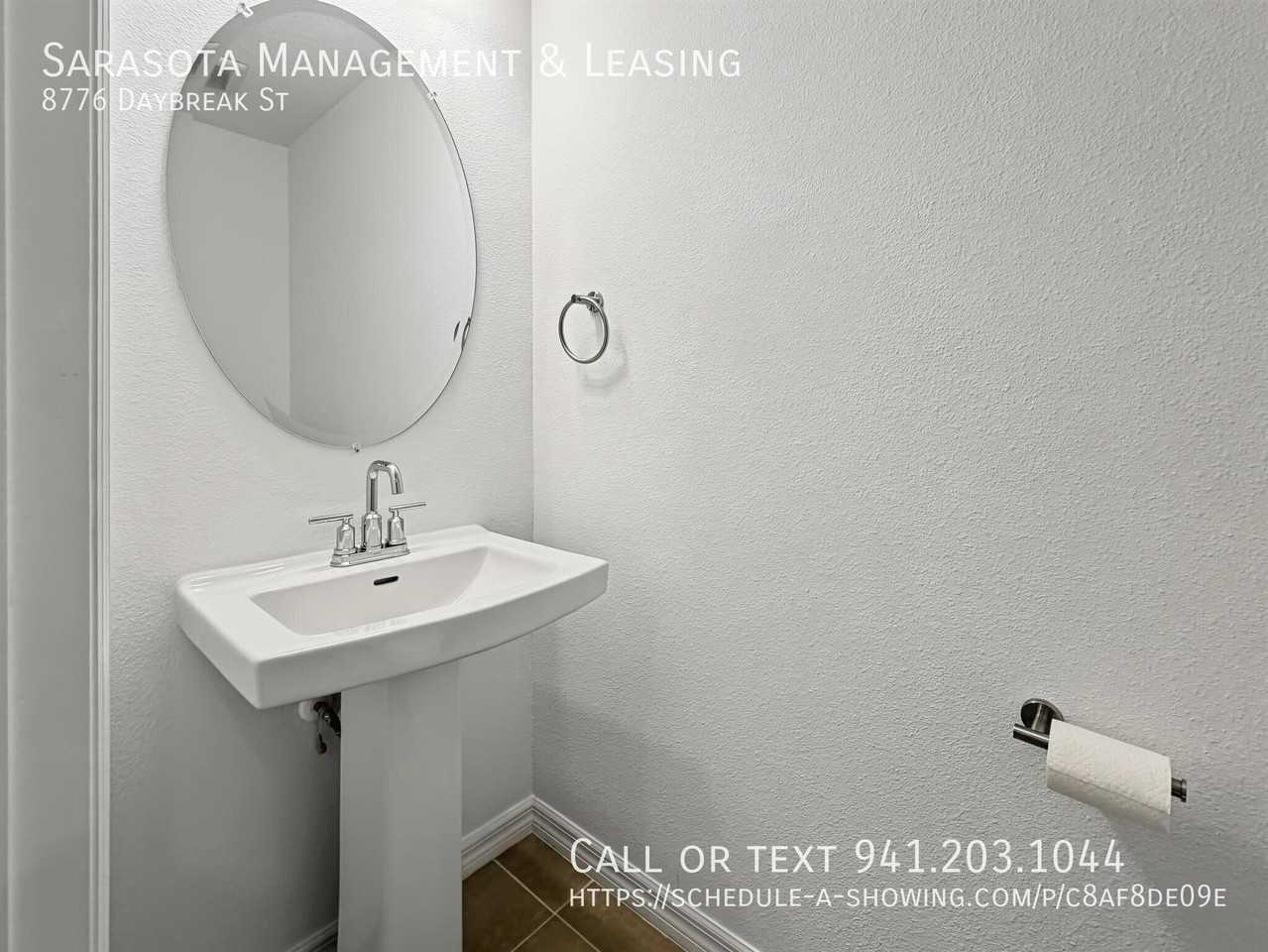 8776 Daybreak St - Photo 7 of 24