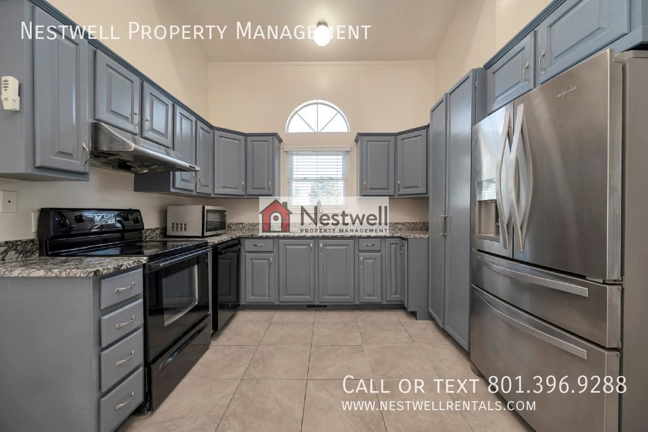 1118 E 10760 S - Photo 2 of 29
