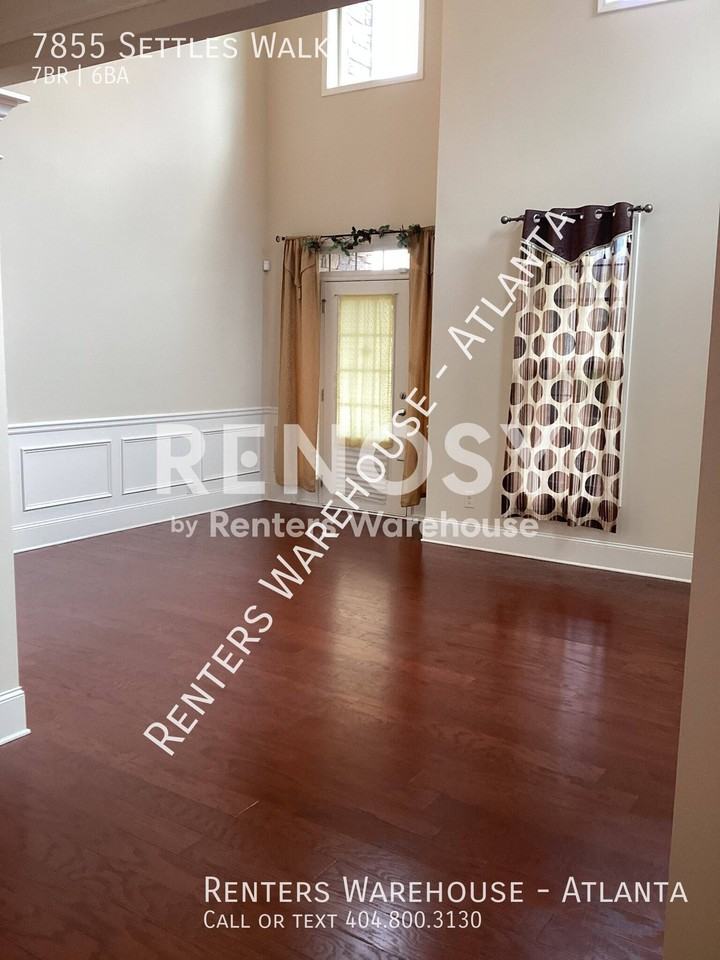 7855 Settles Walk Ln - Photo 4 of 50